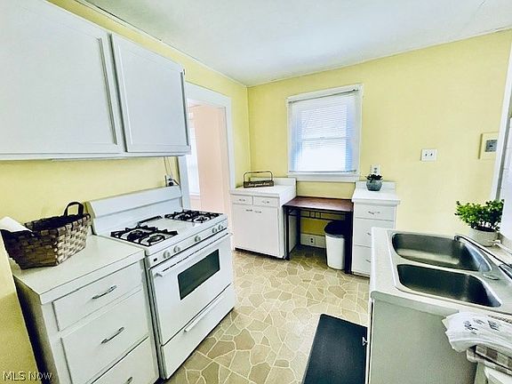 4th image of 3707 Elmwood Ave