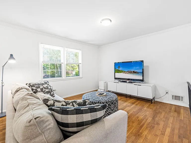 33 Mattocks Pl — Photo 4