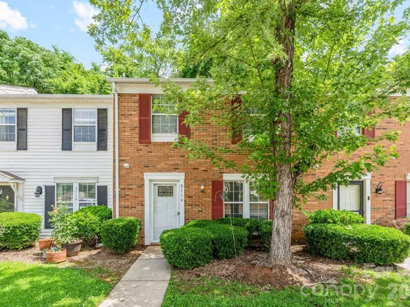 9710 Old Gate Dr, Matthews, NC 28105