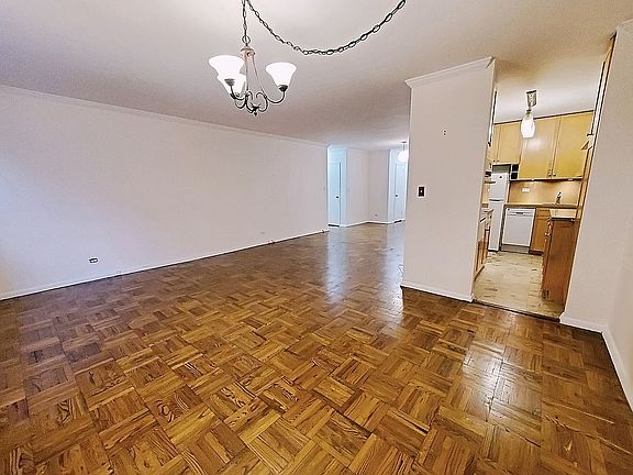4th image of 215 E 80th St APT 9G