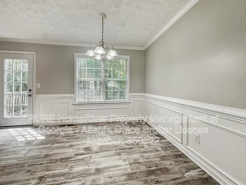 3 bed, 2.0 bath, 1146 sqft, $1,945 — Photo 4