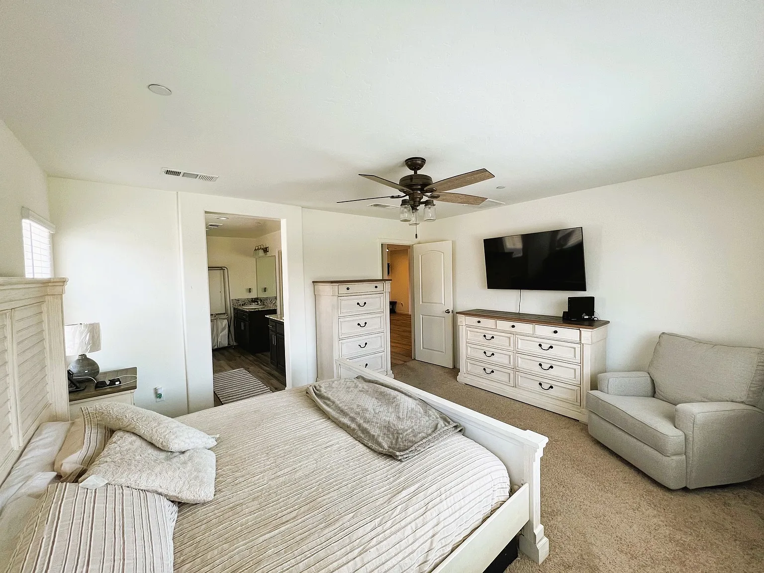 2331 Vineyard Court - 1 — Photo 4