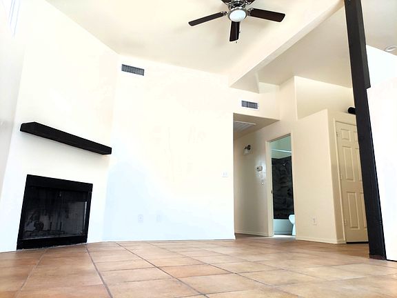 3rd image of 2727 N Flanwill Blvd #2