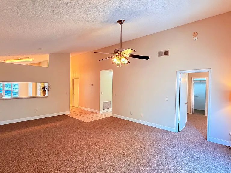 10725 Brice Ct — Photo 9