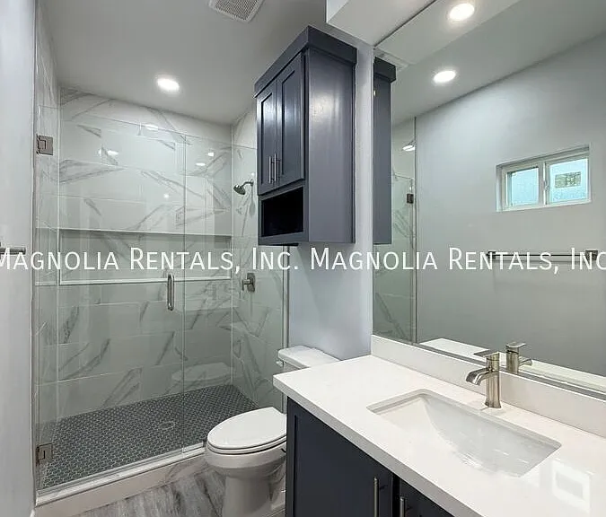 2213 S Oakview Ave #2 — Photo 12