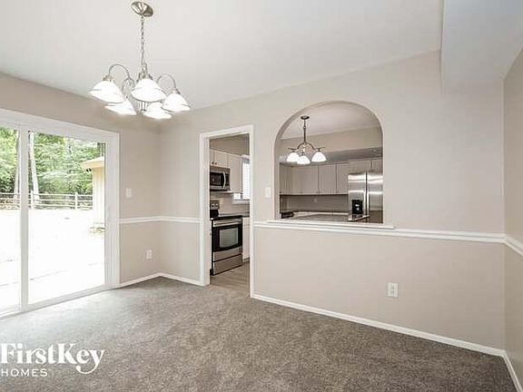 4th image of 1004 Richard Barry Dr