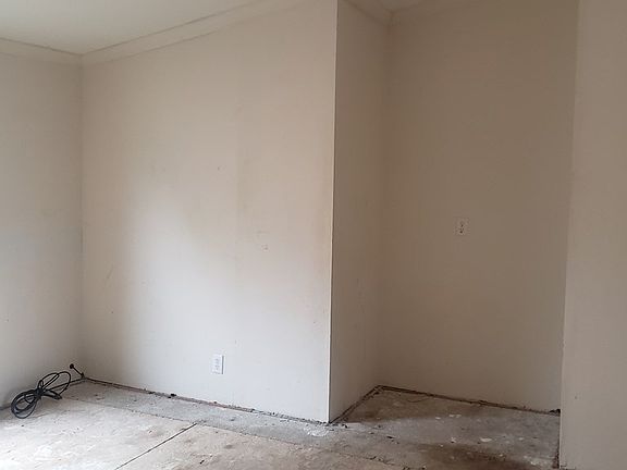 5th image of 509 West Pne