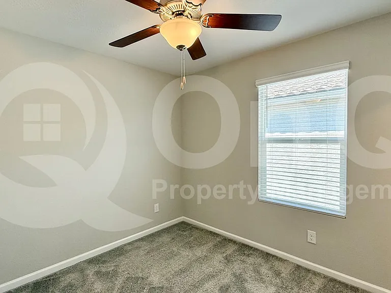 17381 W Daley Ln — Photo 9