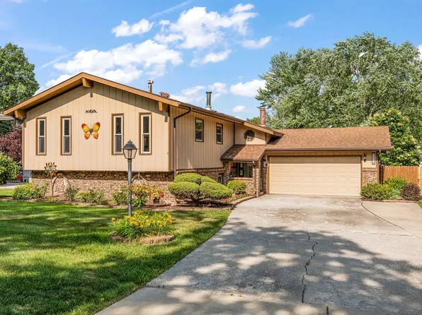 2319 Crestview Dr, Schererville, IN 46375