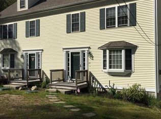15 Charles St, Douglas, MA 01516