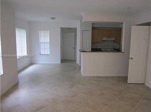 3rd image of 2490 Centergate Dr APT 107