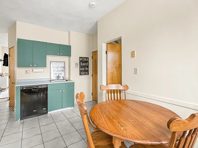 4 Baldwin Pl #4 — Photo 11