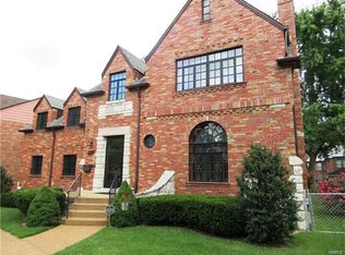 4504 Overbrook Dr, Saint Louis, MO 63121