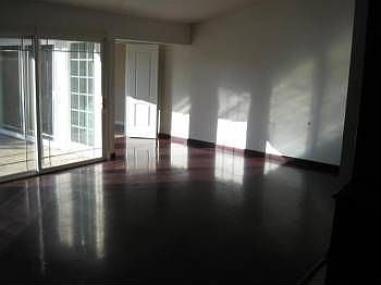 4th image of 2933 Laurashawn Ln