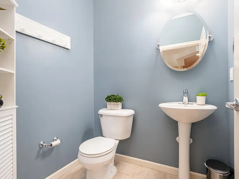 Entry level half bath