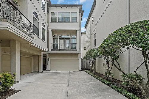 1204 Cohn St Photo 1