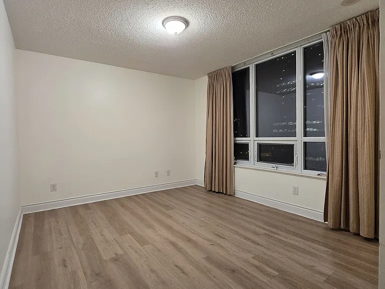 25 Greenview Ave #1026 — Photo 11