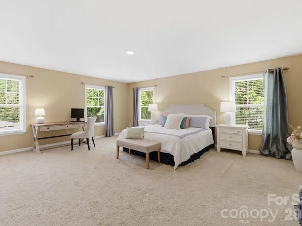 5404 Cotton Top Ct, Waxhaw, NC 28173