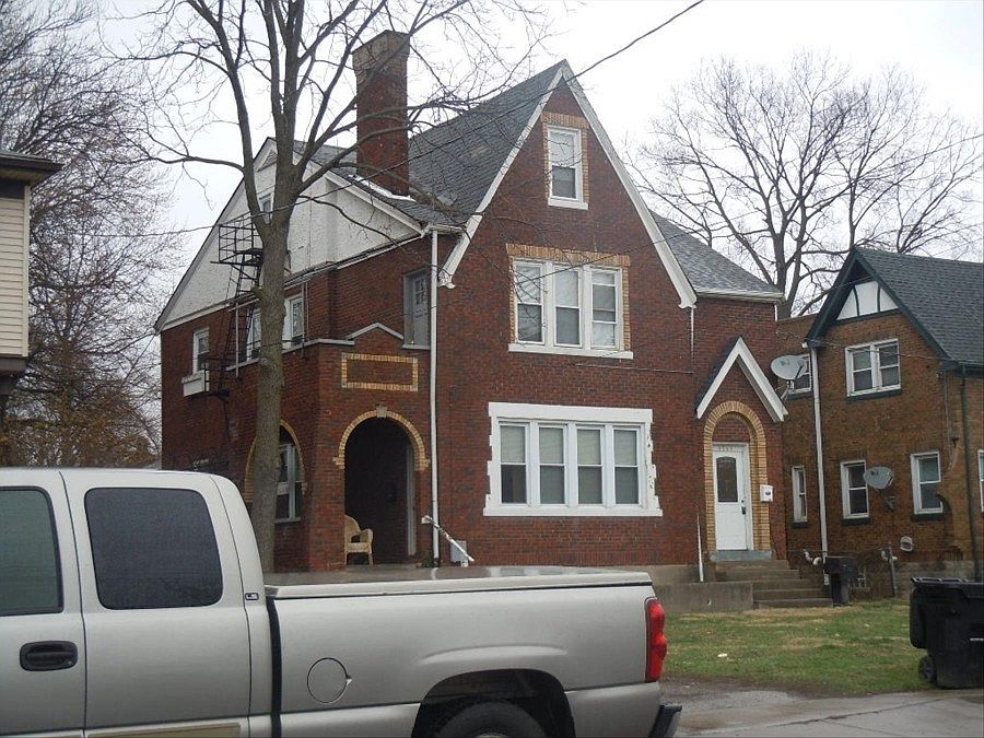 2nd image of 4946 Cleves Warsaw Pike