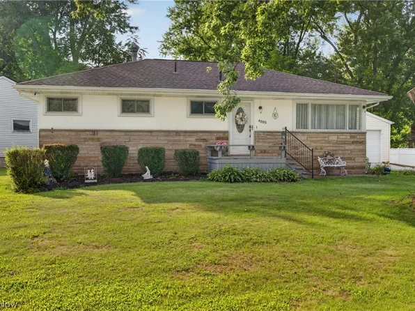 4385 Stoneybrook Dr SE, Warren, OH 44484