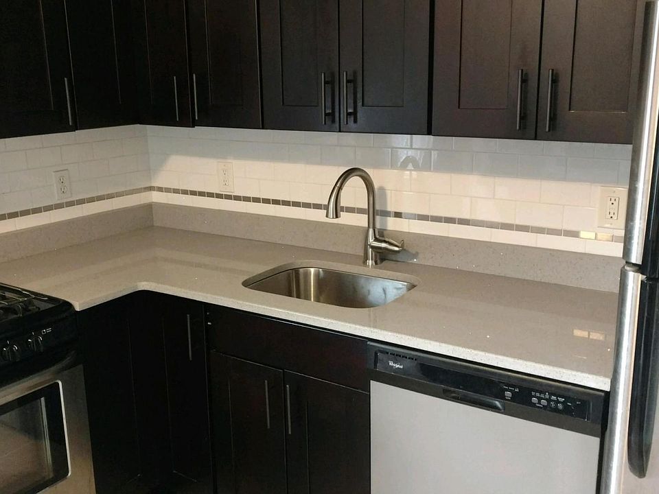 1st image of 290 Richard Ave #292