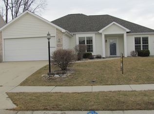 3304 Cilantro Cv, Fort Wayne, IN 46818