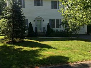 7 Woodstock Ln, South Kingstown, RI 02879