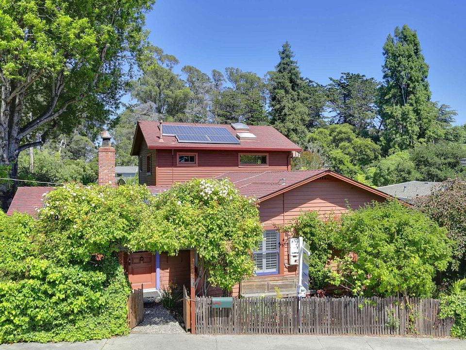 1st image of 102 Forest Ave