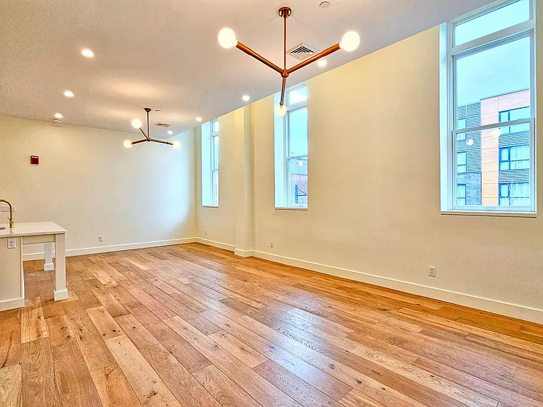 131 Main St #2A-2 — Photo 3