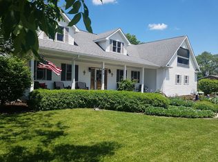 410 E 4th St, Coal City, IL 60416