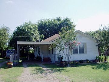 2nd image of 2603 Seagoville Rd