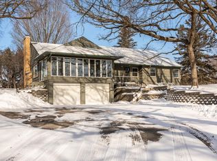 1735 Hiawatha Ct NE, Rochester, MN 55906