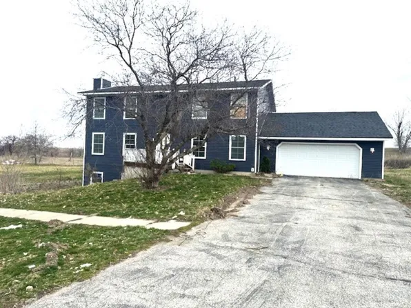 3464 Collie Ct, Cedar Rapids, IA 52411