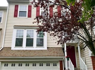 108 Stratford Ct, Malvern, PA 19355