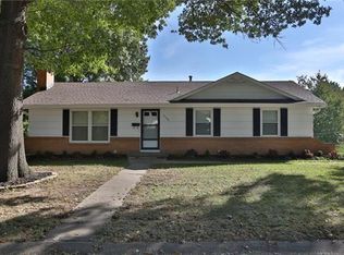 3403 S Hocker St, Independence, MO 64055