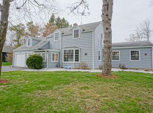 13850 Tremont St, Brookfield, WI 53005