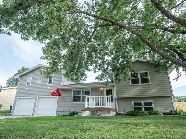 420 W Mills St, Winterset, IA 50273