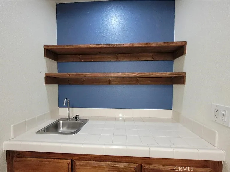 2624 Beech Tree St — Photo 7