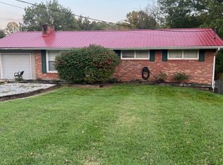 212 Neeley Dr, Blountville, TN 37617