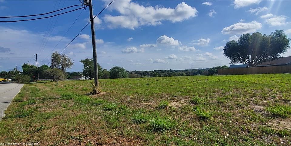 1st image of 504 Reba Dr