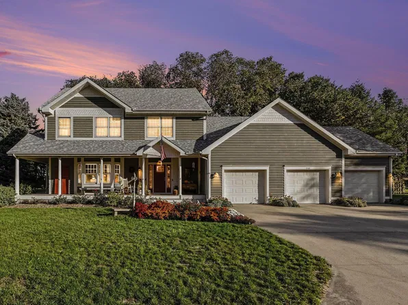 2501 Lake Vista Dr, Saint Joseph, MI 49085