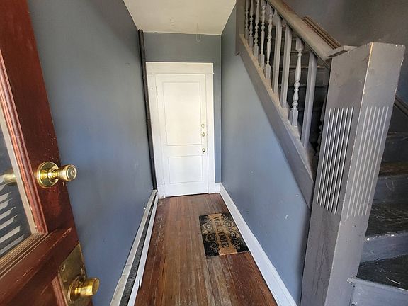 4th image of 2042 Avenue A