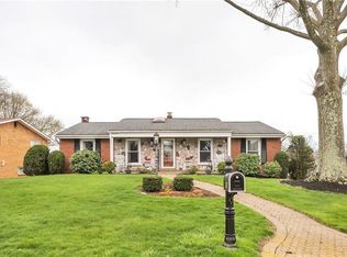 100 Conneaut Dr, Pittsburgh, PA 15239