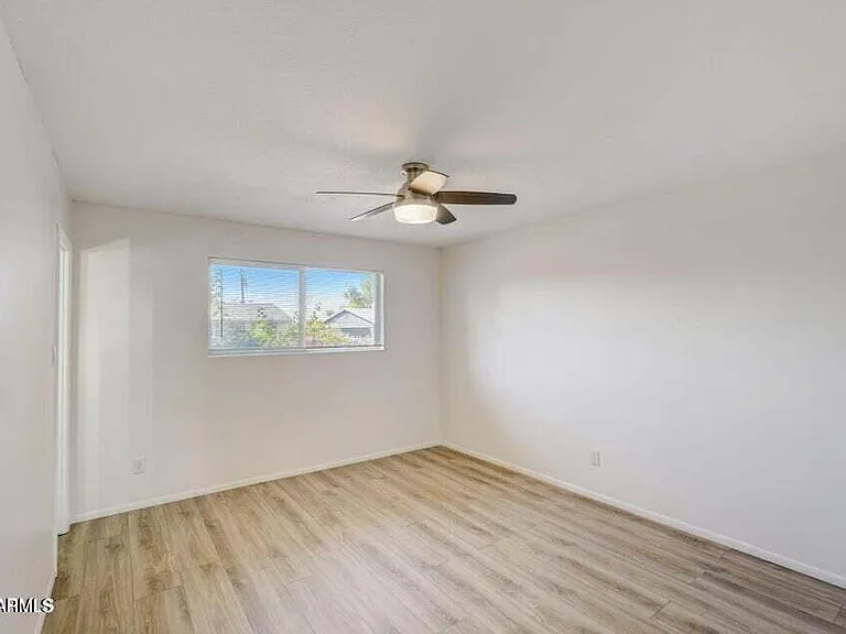 6310 W Berridge Ln — Photo 14