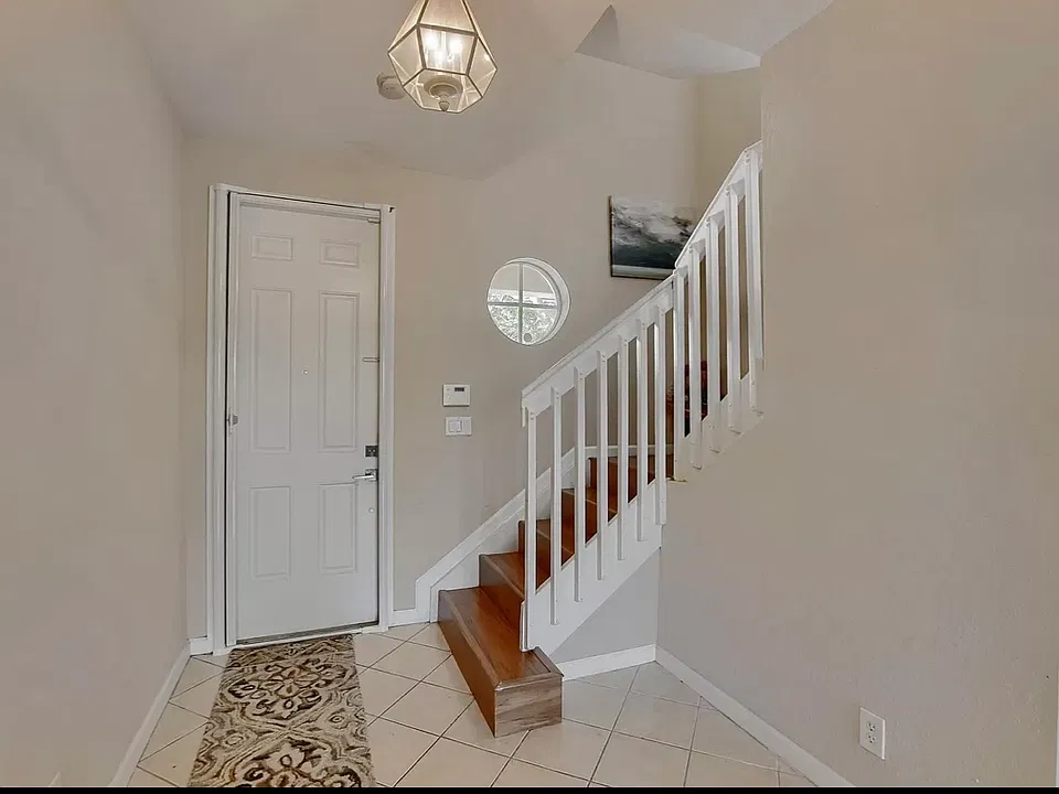 2782 S Evergreen Cir