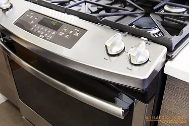 Rented by aptsandlofts.com