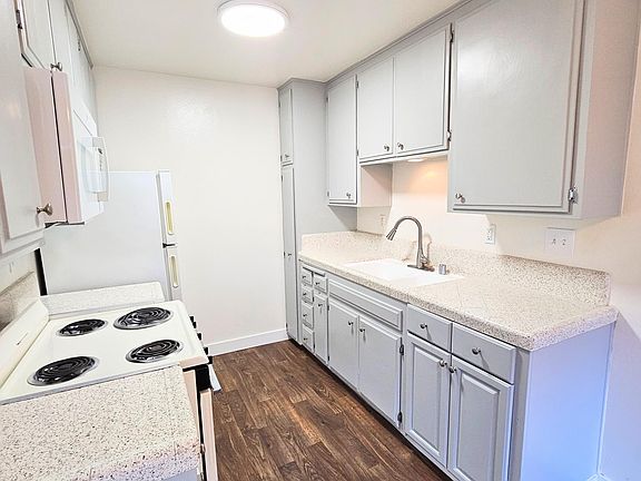 4th image of 4625 Hamilton St #7