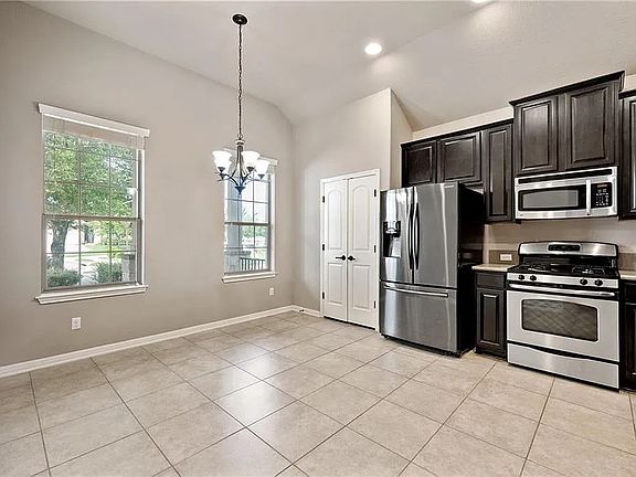 4th image of 2812 Granite Hill Cv