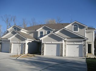 1102 NW Downing Cir, Blue Springs, MO 64015