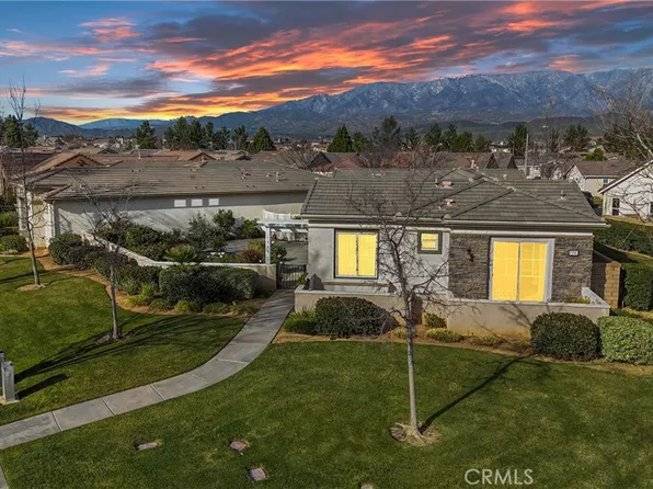 1596 Four Seasons Cir, Beaumont, CA 92223